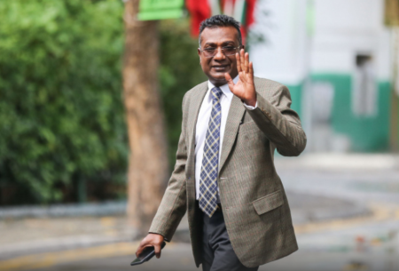 ޖާބިރު އެންމެފަހުން ރައީސް މުއިއްޒު ފަޅިއަށް